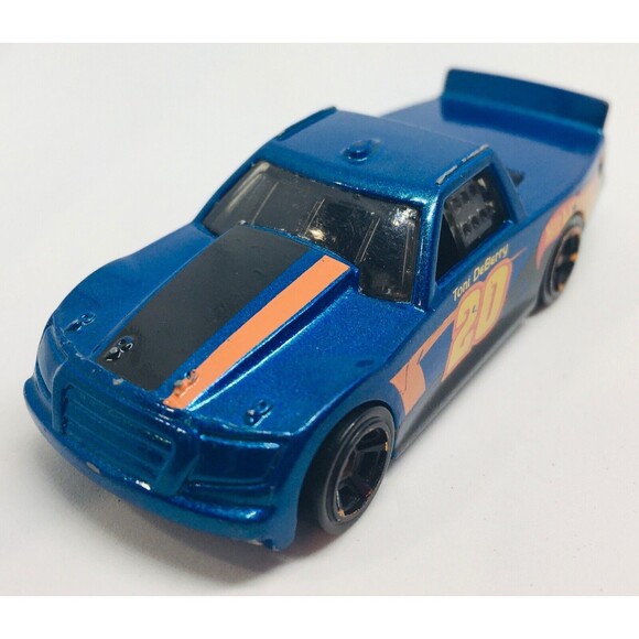 Circle Trucker Hot Wheels 2010 Blue Orange Tony DeBerry Race Car 20 Mattel H35 - Picture 5 of 14